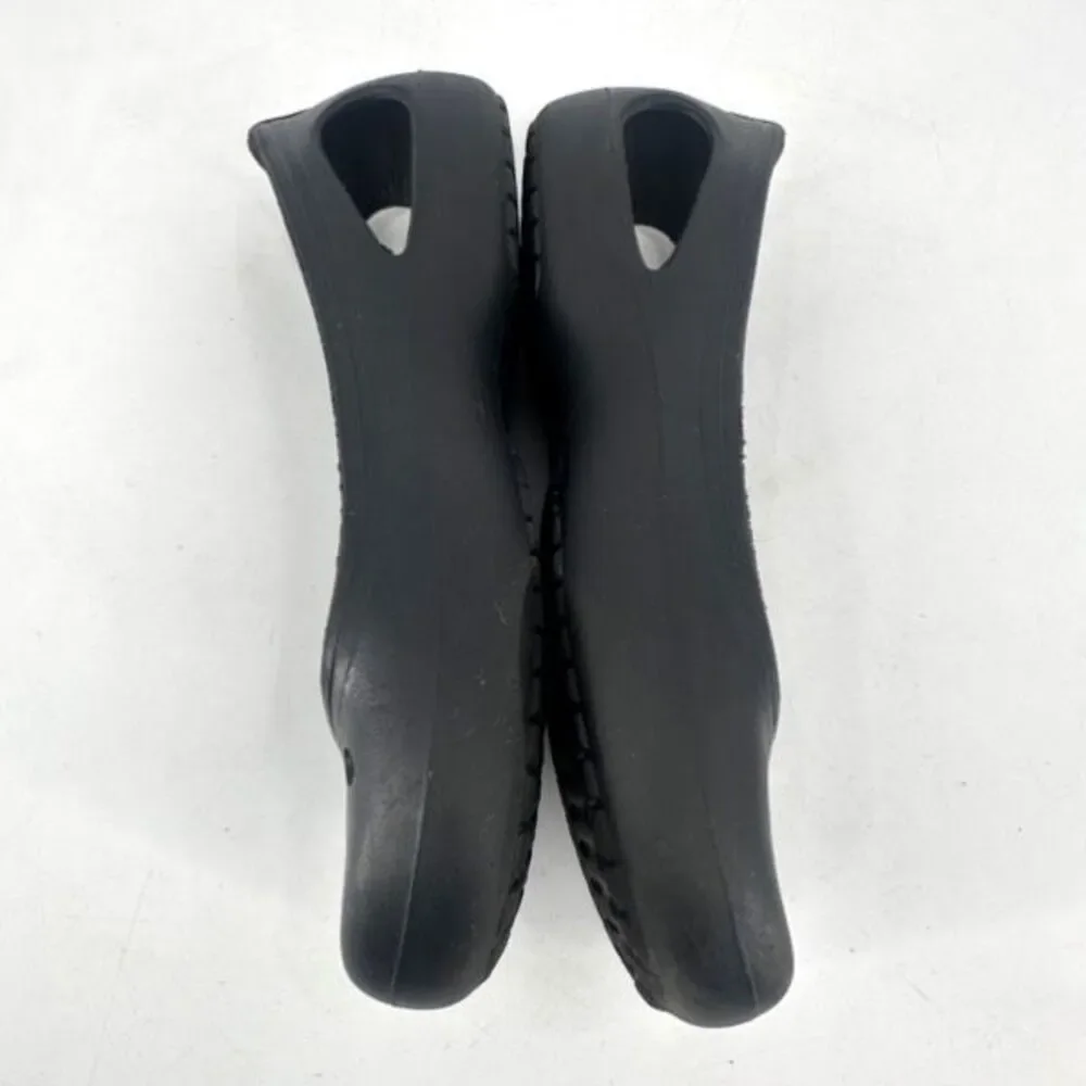 Crocs Women’s Kadee Slip On Ballet‎ Flats Size 7 Shoes Cut Out Vented Black